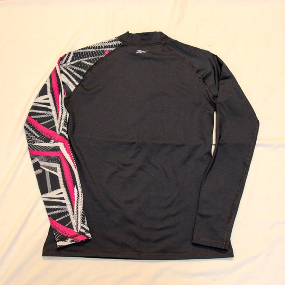 Reebok Running Pullover Top - Picture 5 of 9
